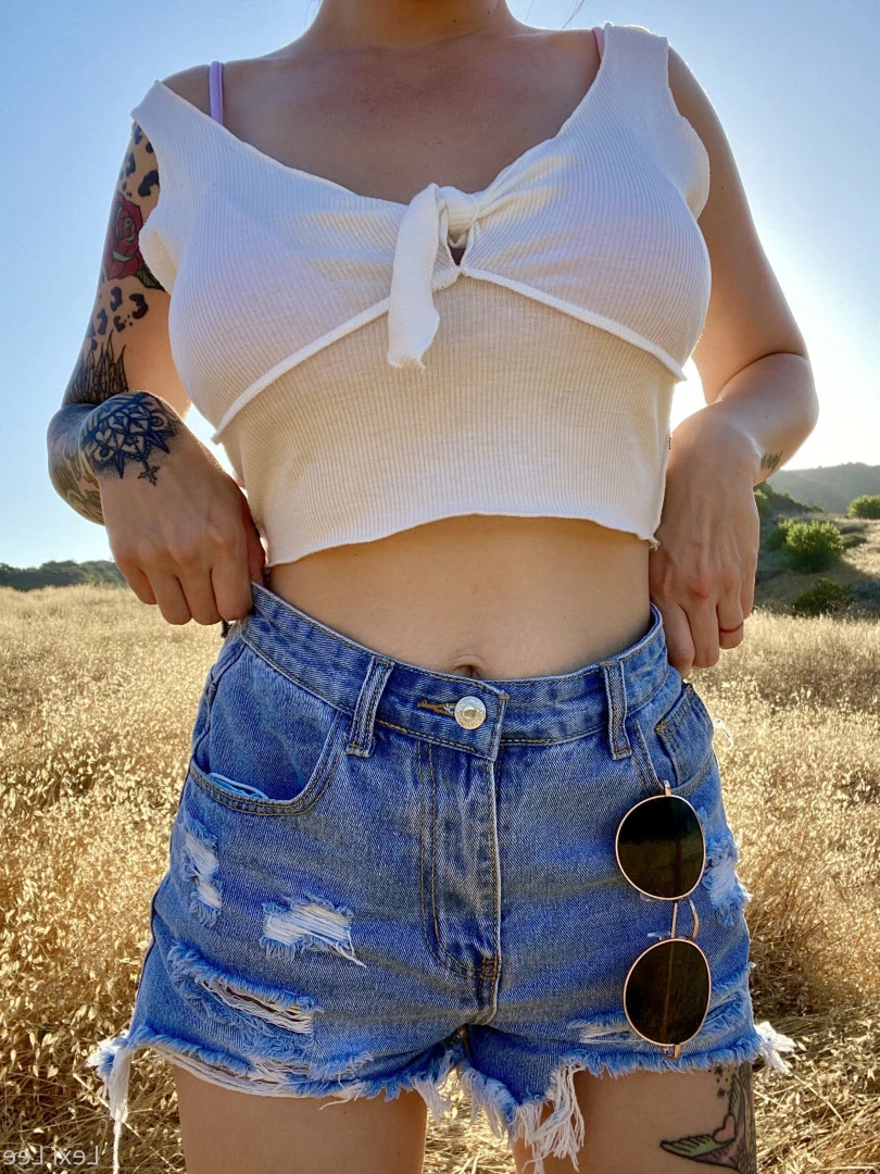LexiLeeTv🍒 [ lexileetv ] Onlyfans leaked photo 8591294 on Hotleaks.tv