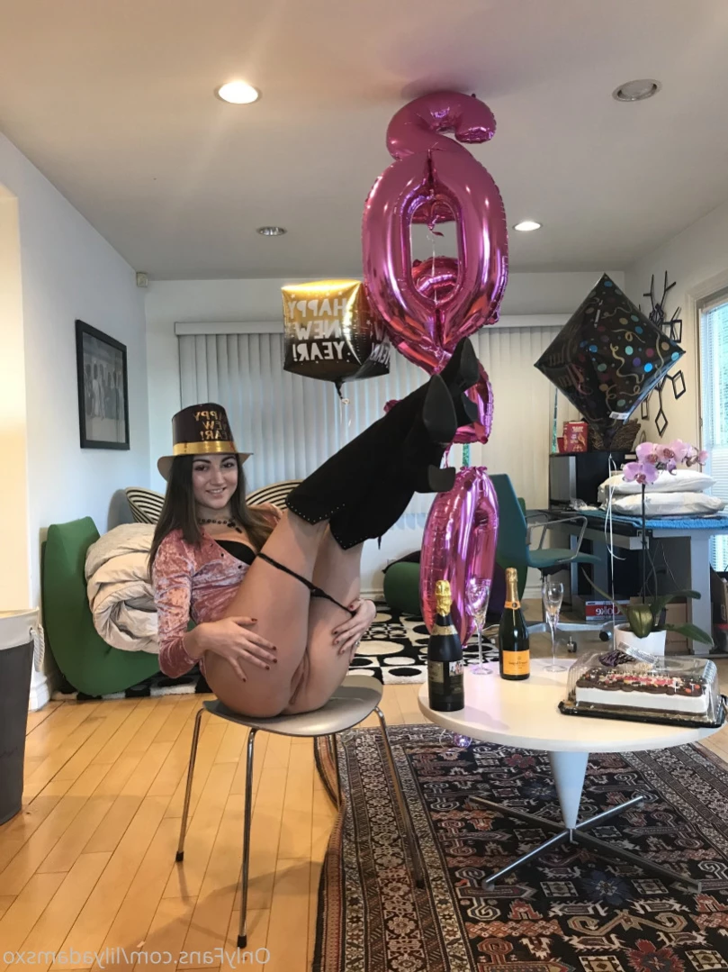 Lily Adams [ lilyadamsxo ] Onlyfans leaked photo 11583335 on Hotleaks.tv