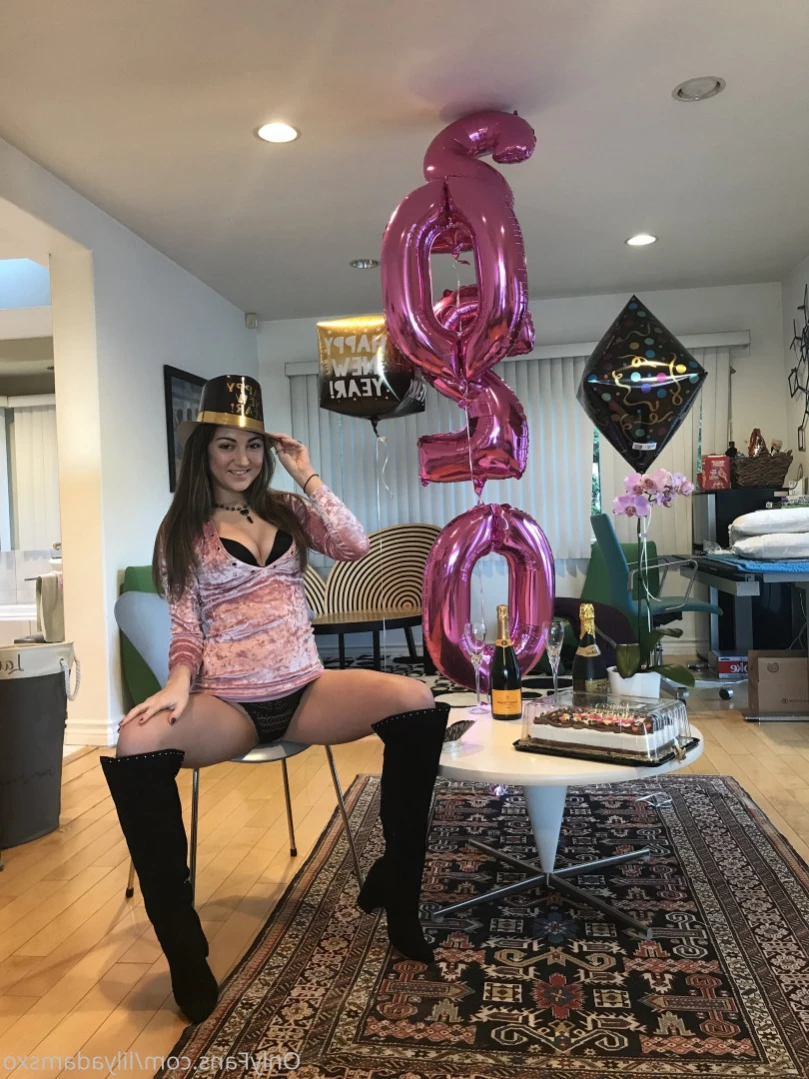 Lily Adams [ lilyadamsxo ] Onlyfans leaked photo 16084970 on Hotleaks.tv