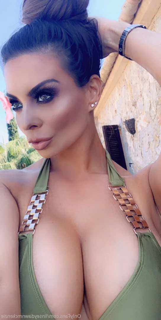 Linsey Dawn Mckenzie UK’s No1 Model [ linseydawnmckenzie ] Onlyfans leaked photo 8441750 on Hotleaks.tv