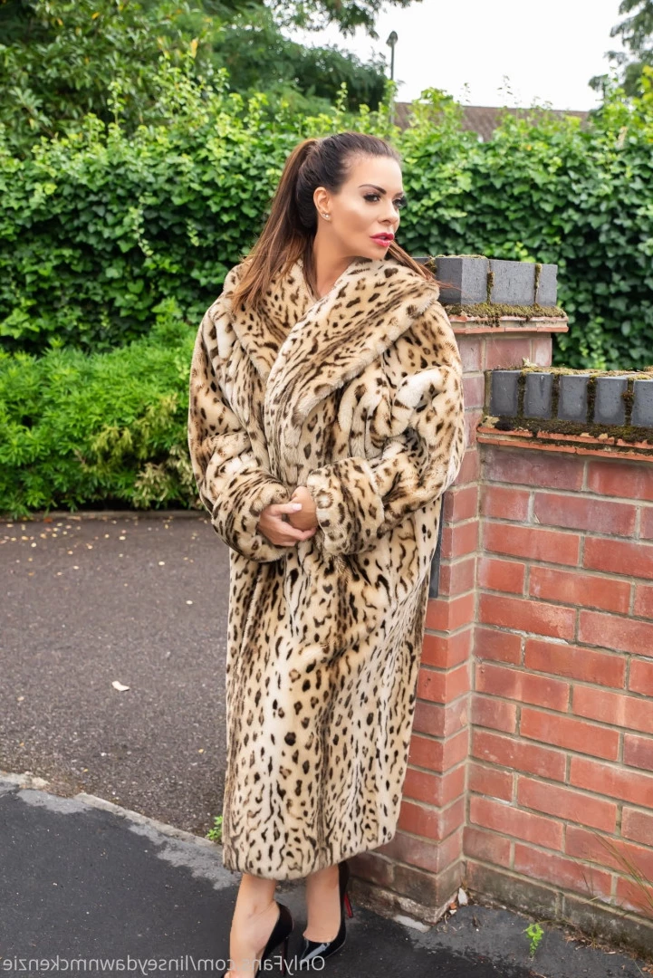 Linsey Dawn Mckenzie UK’s No1 Model [ linseydawnmckenzie ] Onlyfans leaked photo 8441942 on Hotleaks.tv