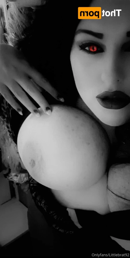littlebrat92 Onlyfans leaked photo 14325394 on Hotleaks.tv