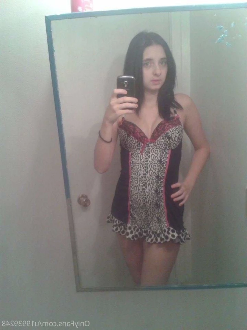 littlebrat92 Onlyfans leaked photo 14488867 on Hotleaks.tv
