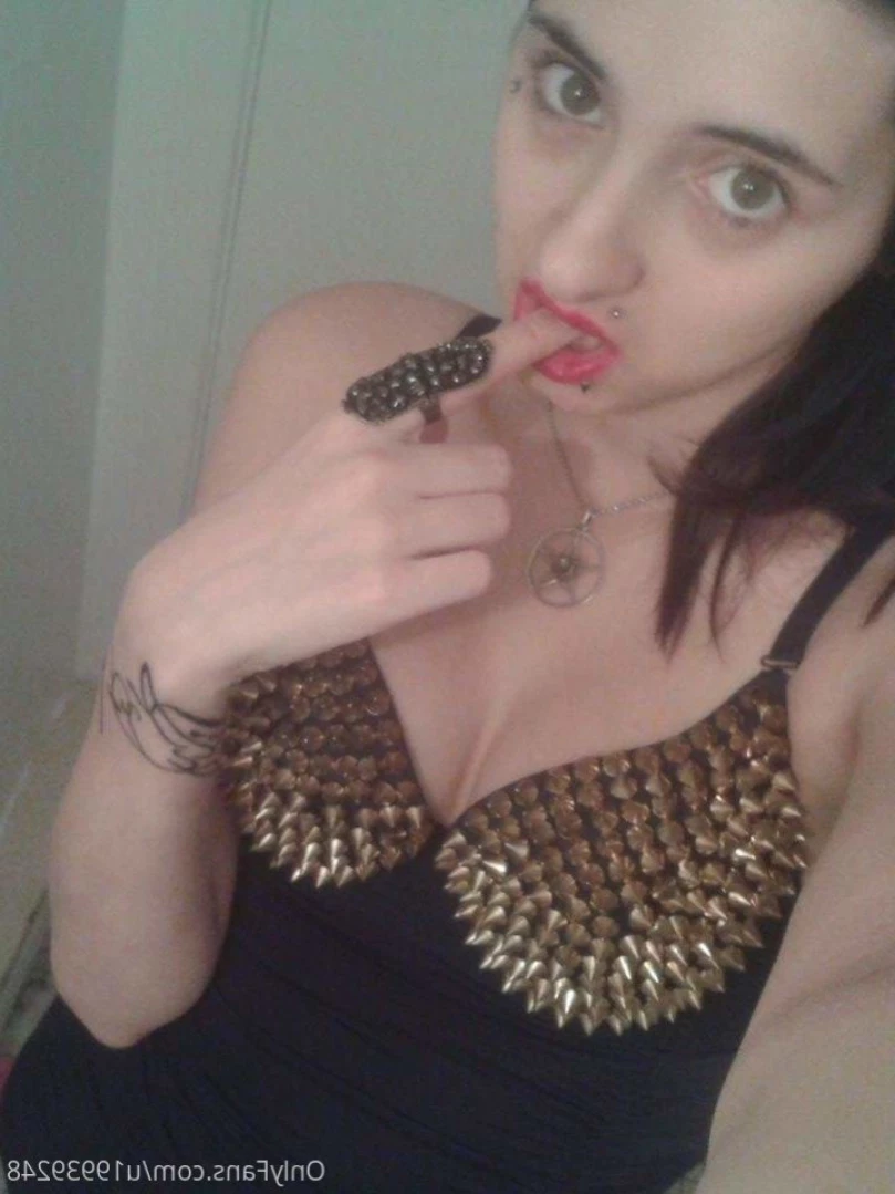 littlebrat92 Onlyfans leaked photo 14927837 on Hotleaks.tv