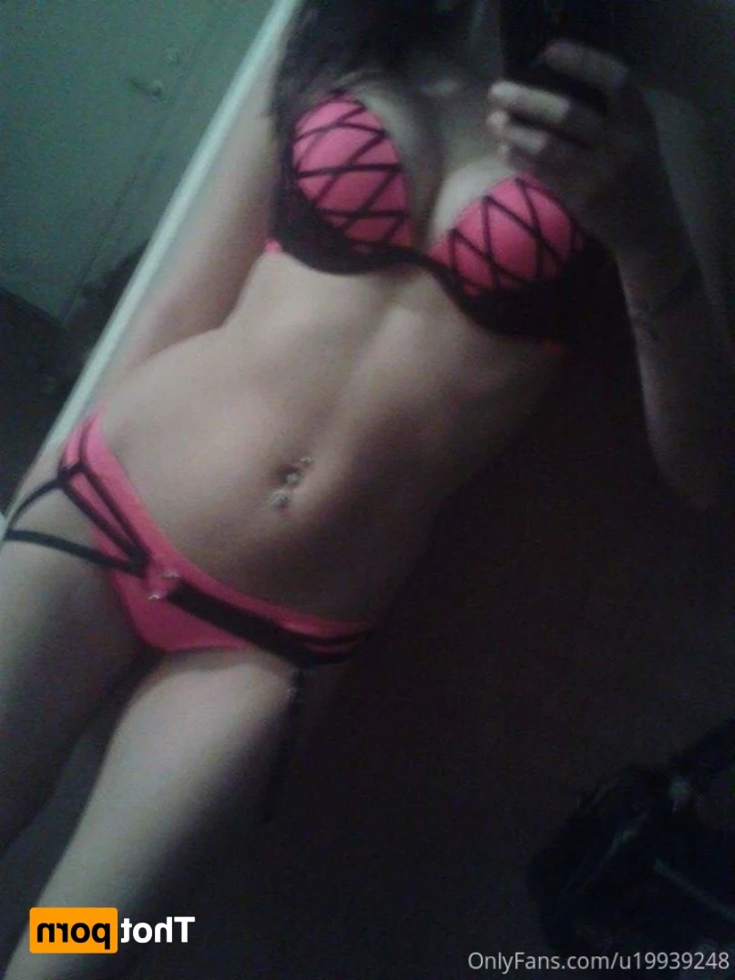 littlebrat92 Onlyfans leaked photo 15953826 on Hotleaks.tv