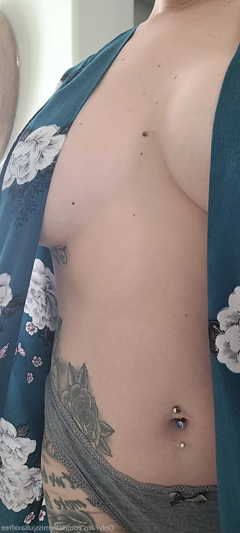 Little Miss JuliaXX [ littlemissjuliaxxfree ] Onlyfans leaked photo 10070132 on Hotleaks.tv