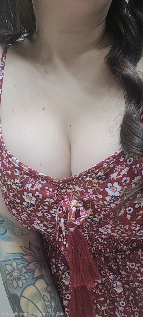 Little Miss JuliaXX [ littlemissjuliaxxfree ] Onlyfans leaked photo 10070186 on Hotleaks.tv