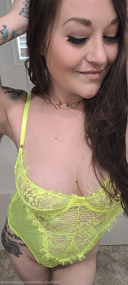 Little Miss JuliaXX [ littlemissjuliaxxfree ] Onlyfans leaked photo 10070455 on Hotleaks.tv