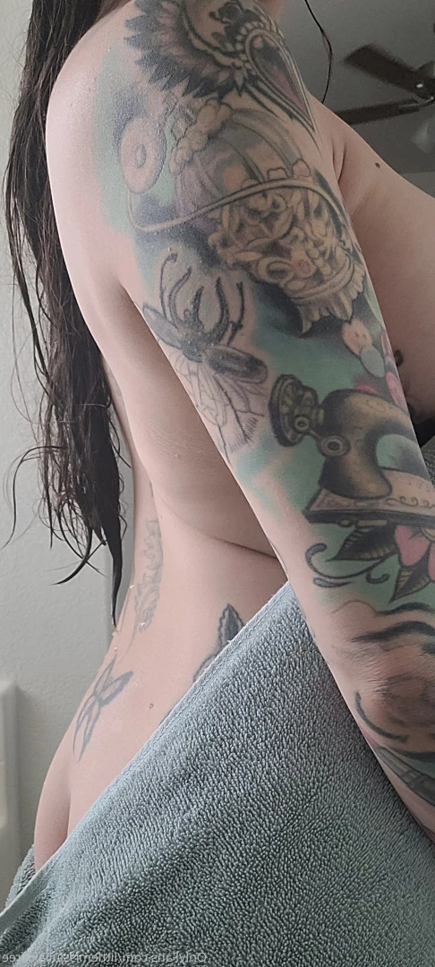 Little Miss JuliaXX [ littlemissjuliaxxfree ] Onlyfans leaked photo 10070598 on Hotleaks.tv