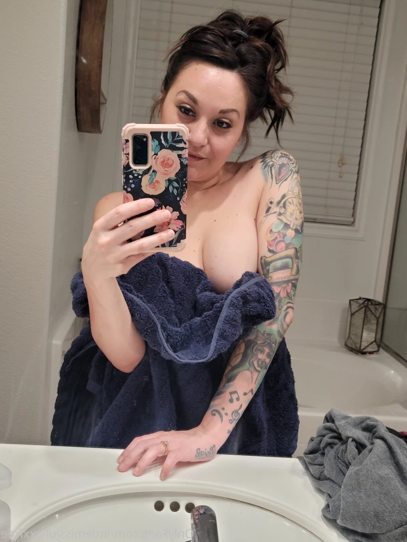Little Miss JuliaXX [ littlemissjuliaxxfree ] Onlyfans leaked photo 10070831 on Hotleaks.tv