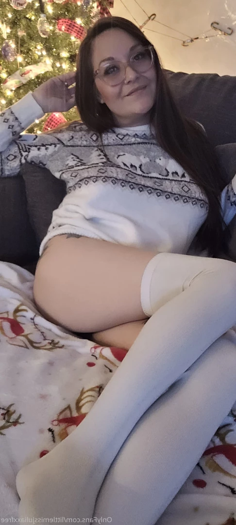 Little Miss JuliaXX [ littlemissjuliaxxfree ] Onlyfans leaked photo 10070918 on Hotleaks.tv