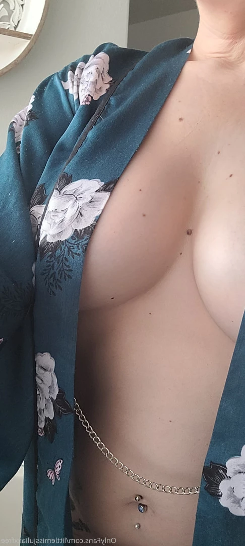 Little Miss JuliaXX [ littlemissjuliaxxfree ] Onlyfans leaked photo 10071086 on Hotleaks.tv