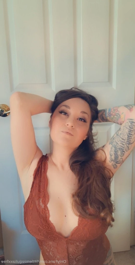 Little Miss JuliaXX [ littlemissjuliaxxfree ] Onlyfans leaked photo 10071152 on Hotleaks.tv