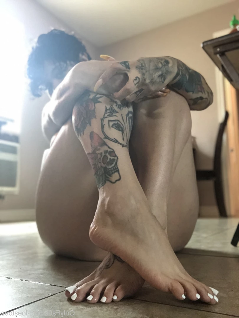 Bratty Loe 👑 [ loestoes ] Onlyfans leaked photo 11547906 on Hotleaks.tv