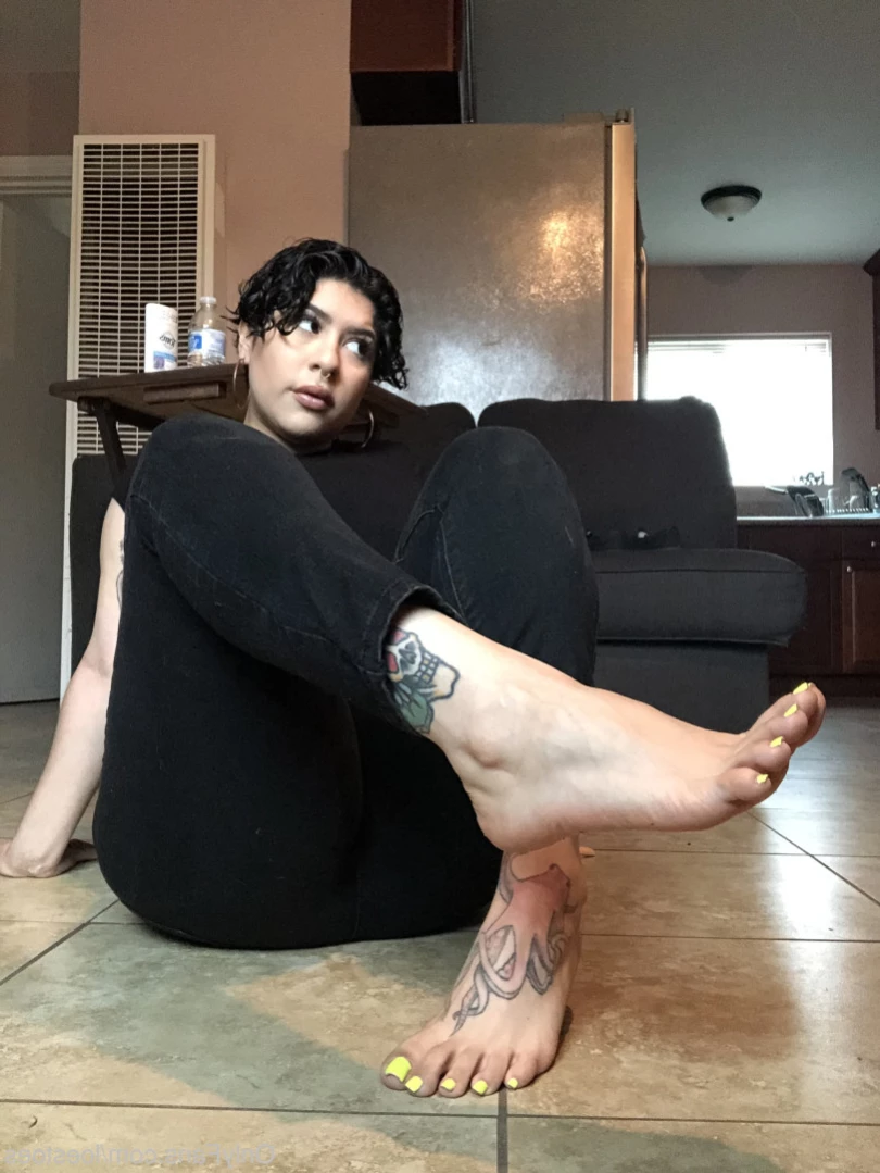 Bratty Loe 👑 [ loestoes ] Onlyfans leaked photo 14271522 on Hotleaks.tv