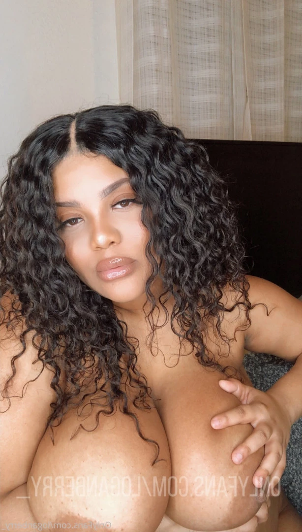 the big tit witch [ loganberry_ ] Onlyfans leaked photo 8521652 on Hotleaks.tv