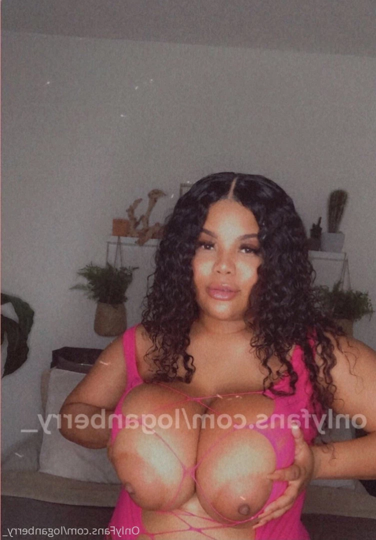 the big tit witch [ loganberry_ ] Onlyfans leaked photo 8525393 on Hotleaks.tv