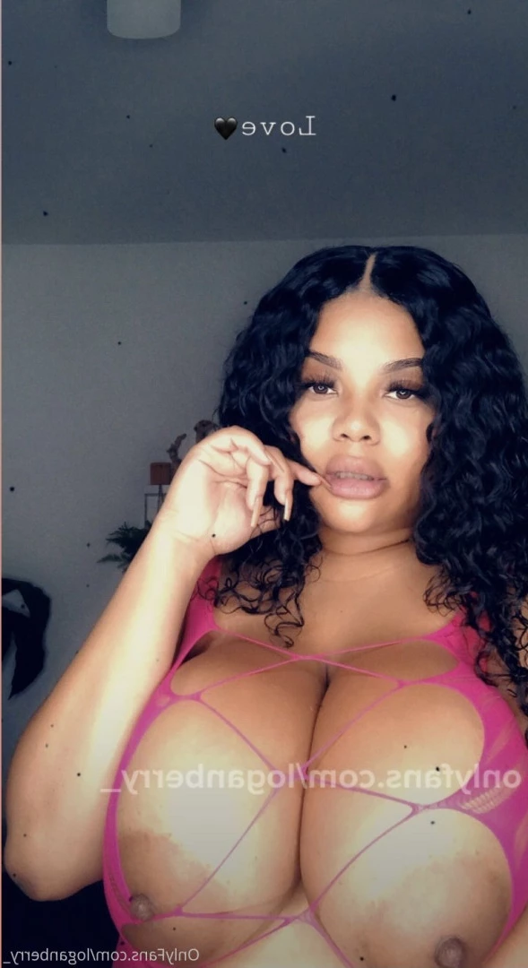 the big tit witch [ loganberry_ ] Onlyfans leaked photo 8525413 on Hotleaks.tv