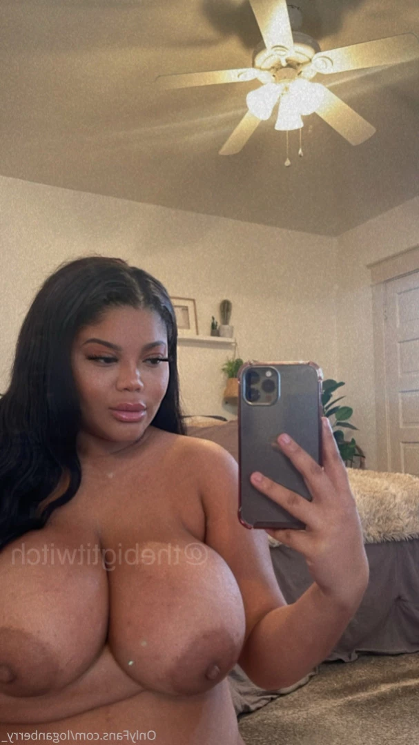 the big tit witch [ loganberry_ ] Onlyfans leaked photo 11510907 on Hotleaks.tv