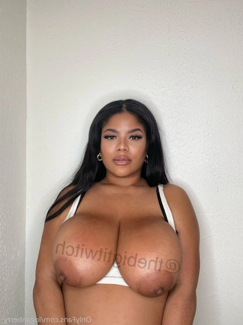 the big tit witch [ loganberry_ ] Onlyfans leaked photo 11547166 on Hotleaks.tv