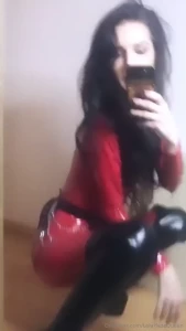 10305798