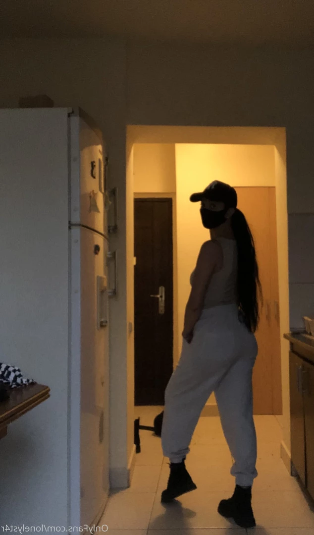 lonelyst4r Onlyfans leaked photo 11547054 on Hotleaks.tv