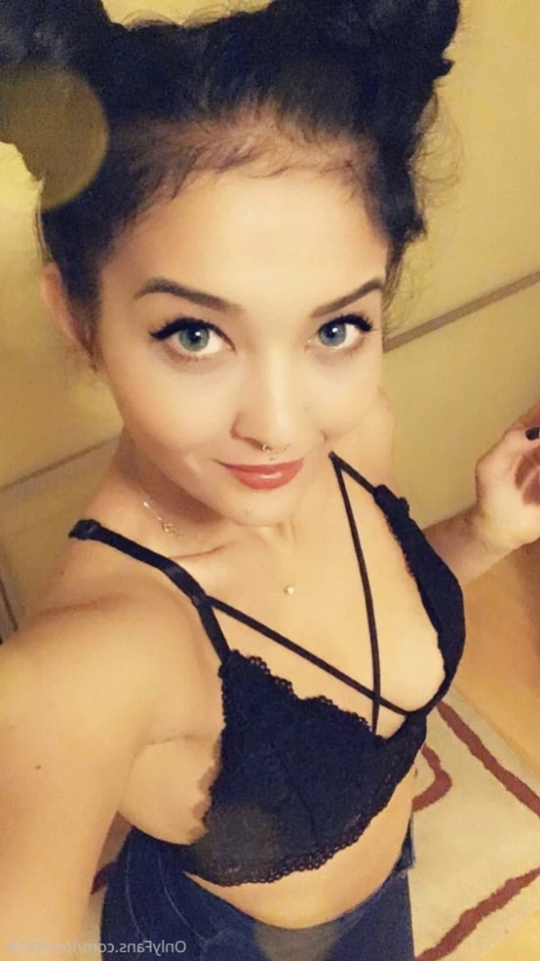 lonelyst4r Onlyfans leaked photo 13955535 on Hotleaks.tv