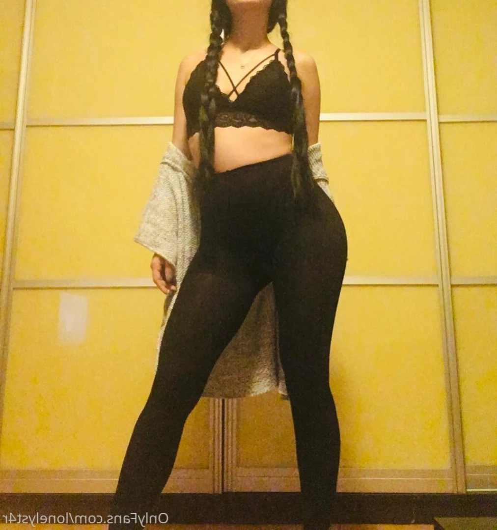 lonelyst4r Onlyfans leaked photo 14040949 on Hotleaks.tv