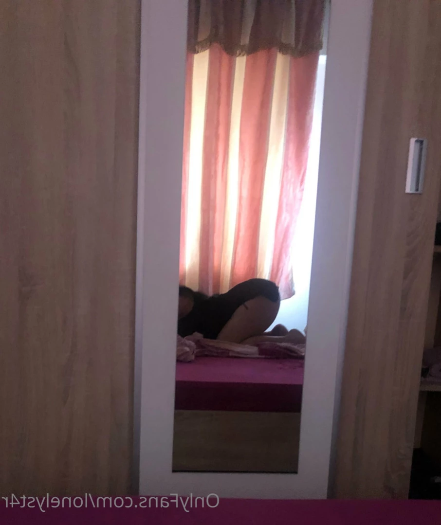 lonelyst4r Onlyfans leaked photo 16483362 on Hotleaks.tv