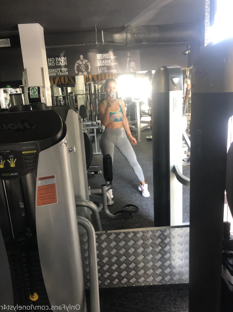 lonelyst4r Onlyfans leaked photo 16488516 on Hotleaks.tv