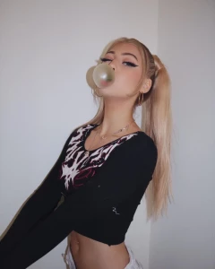 8593023