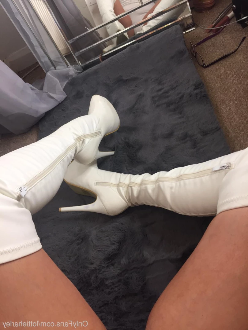 Lottie Harley [ lottieharley ] Onlyfans leaked photo 8340265 on Hotleaks.tv
