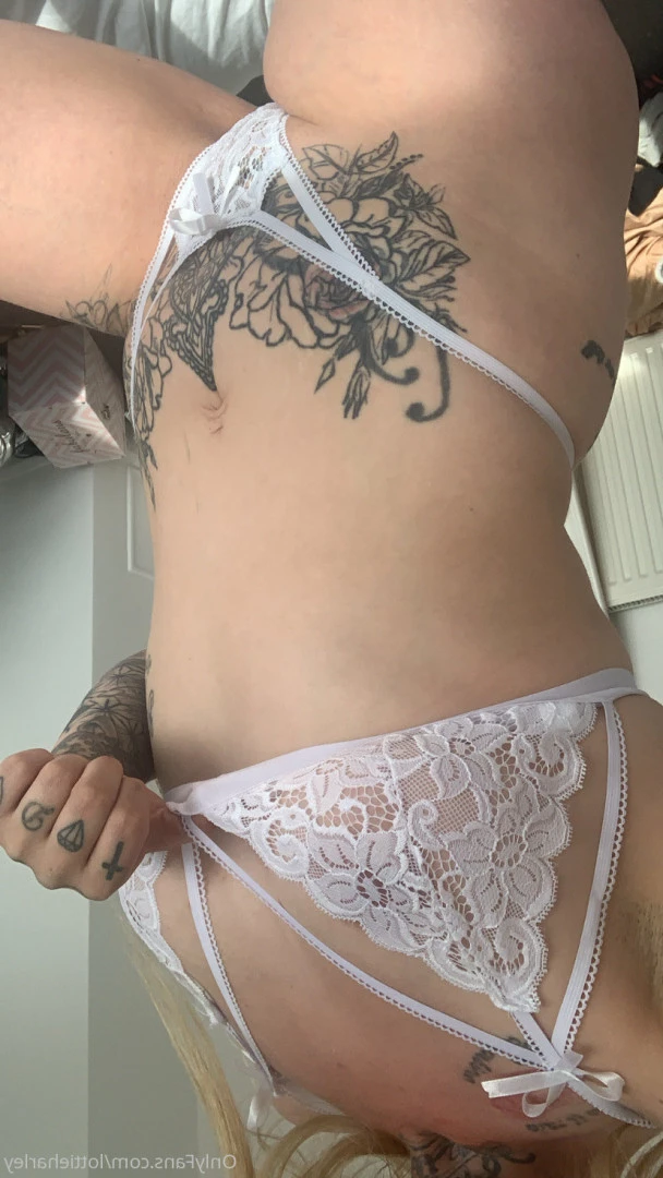 Lottie Harley [ lottieharley ] Onlyfans leaked photo 8355367 on Hotleaks.tv
