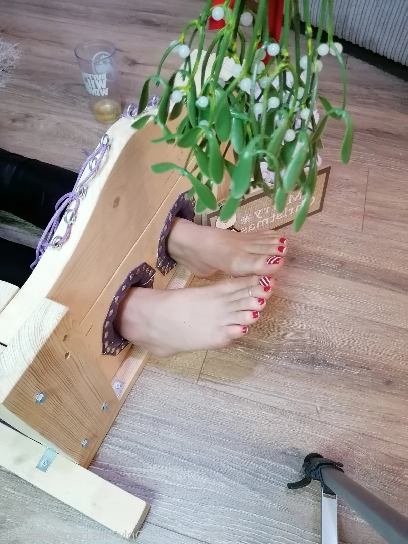 Lou In Heels [ louinheels ] Onlyfans leaked photo 10139940 on Hotleaks.tv