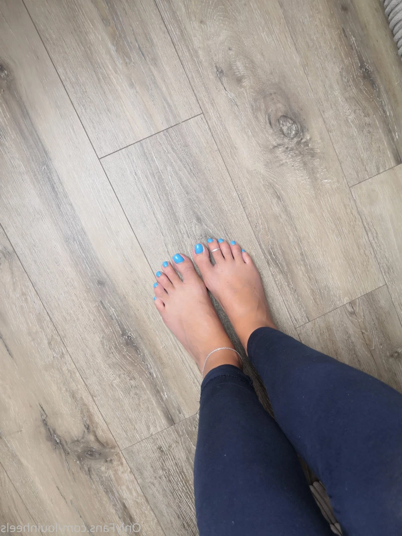Lou In Heels [ louinheels ] Onlyfans leaked photo 10144448 on Hotleaks.tv