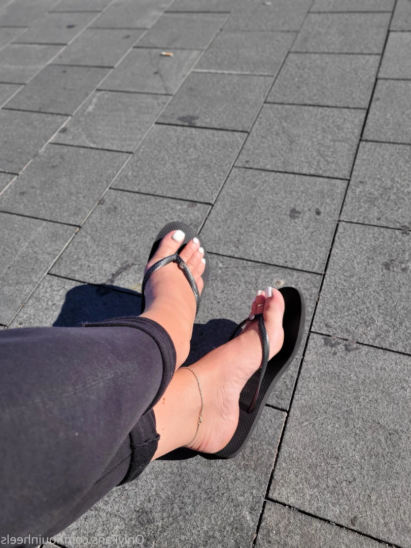 Lou In Heels [ louinheels ] Onlyfans leaked photo 10153904 on Hotleaks.tv