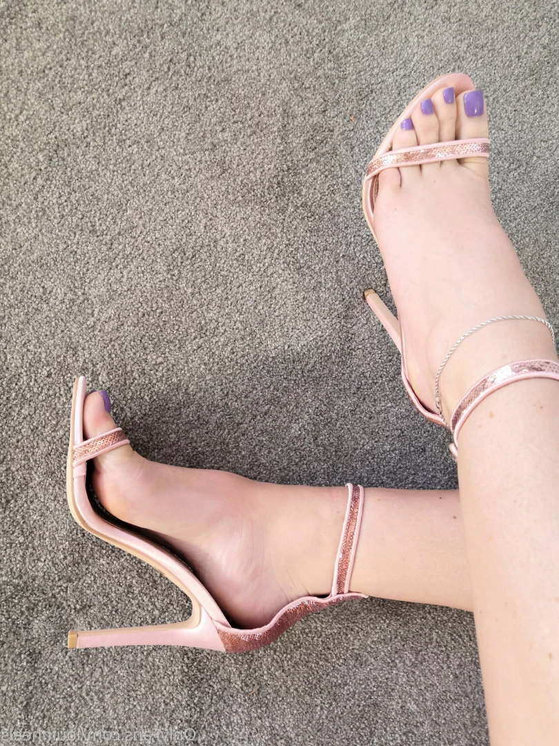 Lou In Heels [ louinheels ] Onlyfans leaked photo 10156618 on Hotleaks.tv