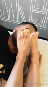 10300802
