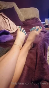 10300845