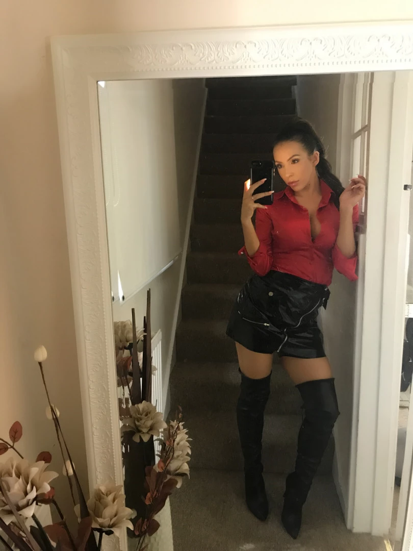 ♔ LadyNina ♔ [ love_lady_nina ] Onlyfans leaked photo 8553868 on Hotleaks.tv