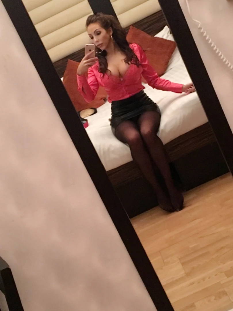 ♔ LadyNina ♔ [ love_lady_nina ] Onlyfans leaked photo 8558066 on Hotleaks.tv