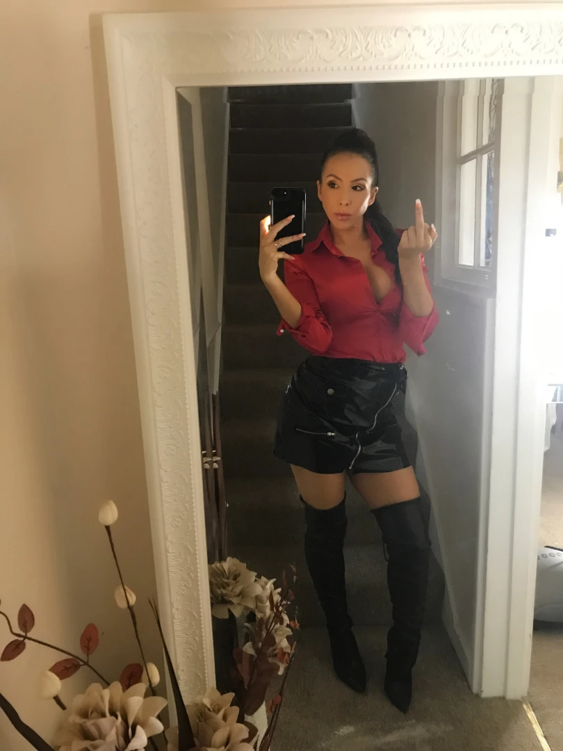 ♔ LadyNina ♔ [ love_lady_nina ] Onlyfans leaked photo 8559704 on Hotleaks.tv