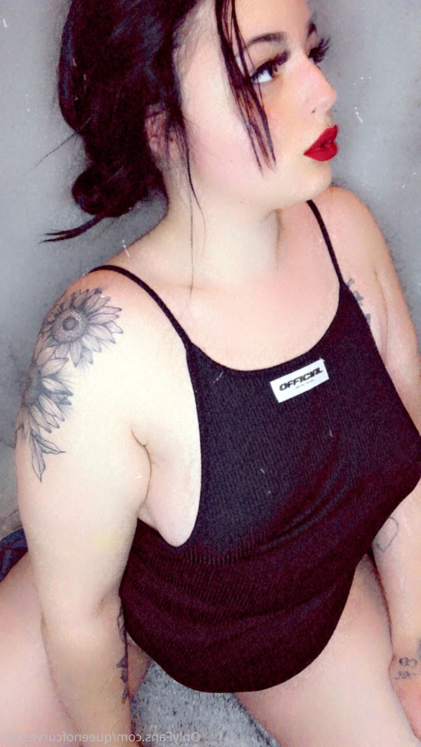 TheSexylesbians😍 [ sexylesbiancouple98 ] Onlyfans leaked photo 10128251 on Hotleaks.tv