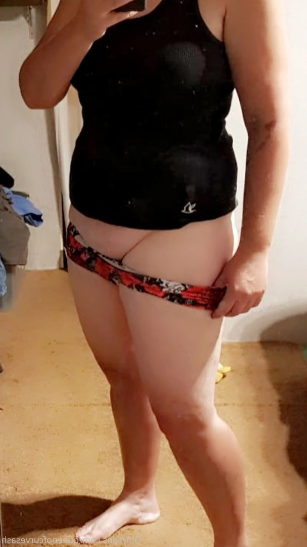 TheSexylesbians😍 [ sexylesbiancouple98 ] Onlyfans leaked photo 10129170 on Hotleaks.tv