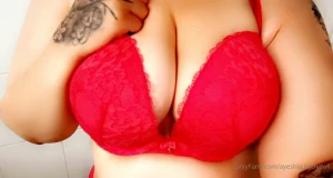 TheSexylesbians😍 [ sexylesbiancouple98 ] Onlyfans leaked video 10285385 on Hotleaks.tv