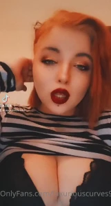 10285623