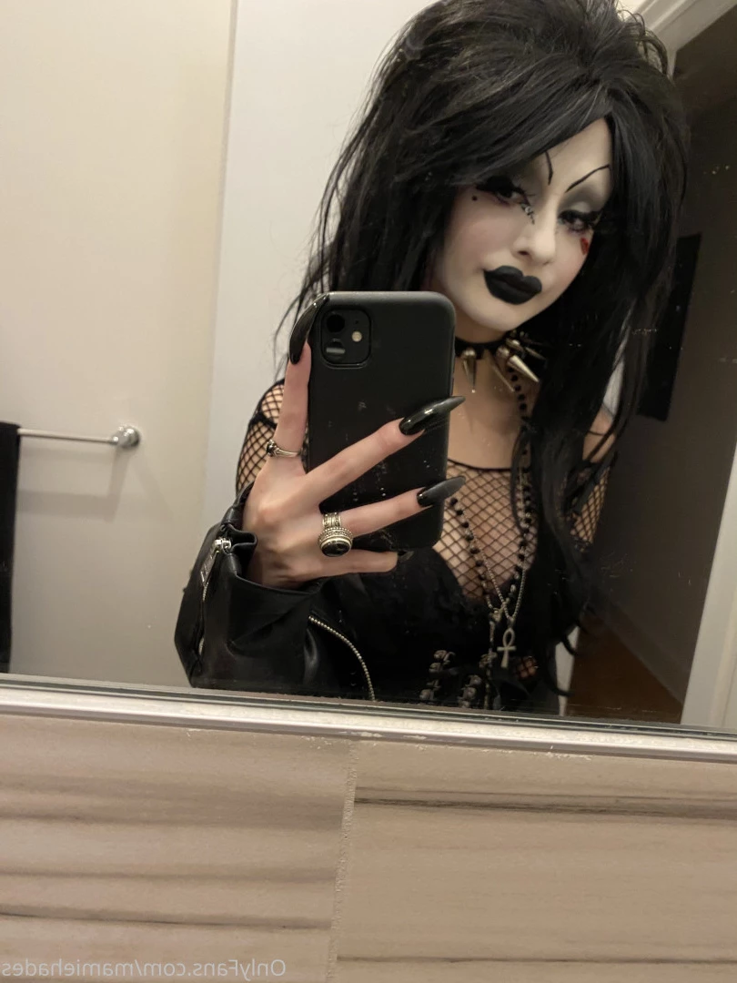 🖤 ℳ𝒶𝓂𝒾ℯ ℋ𝒶𝒹ℯ𝓈 🖤 [ mamiehades ] Onlyfans leaked photo 8597985 on Hotleaks.tv
