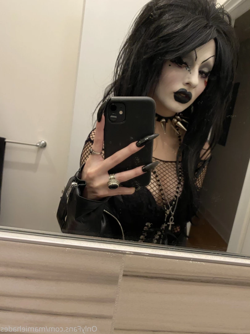 🖤 ℳ𝒶𝓂𝒾ℯ ℋ𝒶𝒹ℯ𝓈 🖤 [ mamiehades ] Onlyfans leaked photo 8598135 on Hotleaks.tv