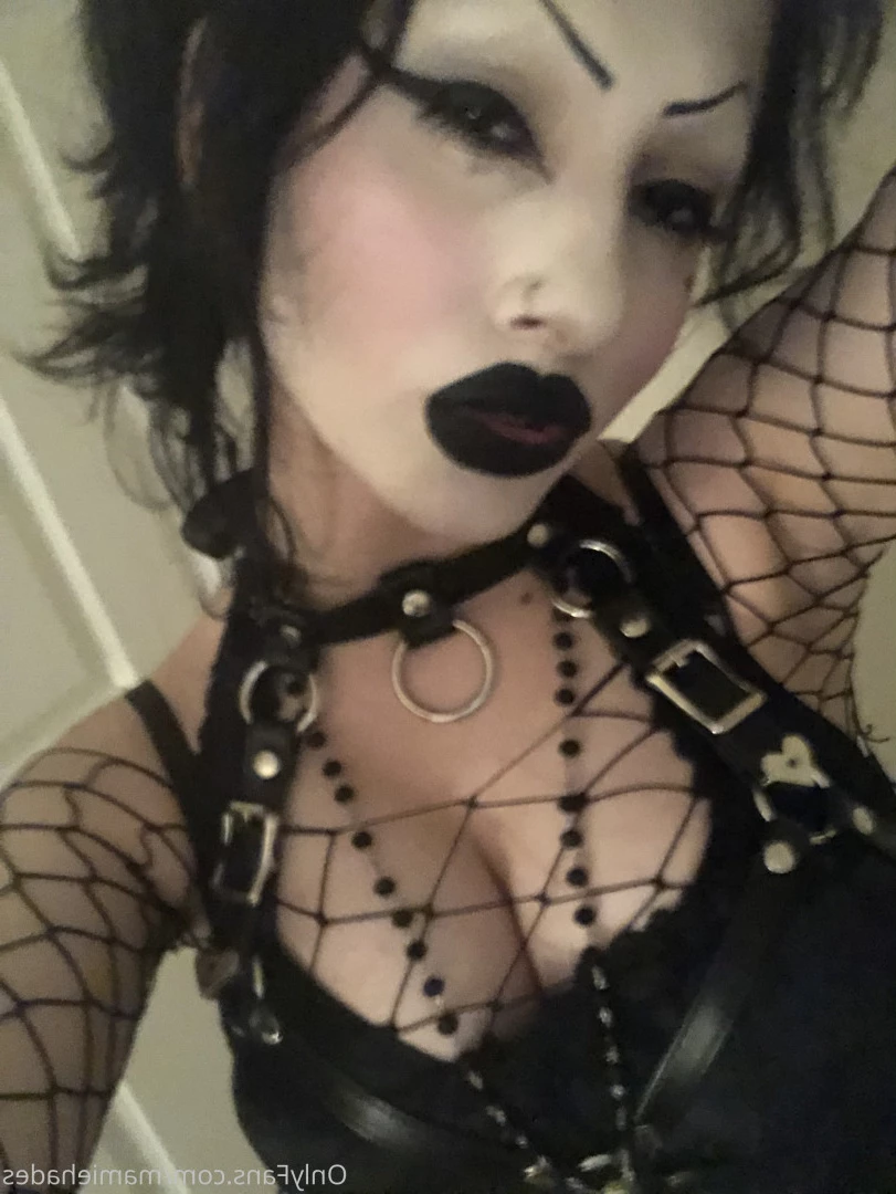 🖤 ℳ𝒶𝓂𝒾ℯ ℋ𝒶𝒹ℯ𝓈 🖤 [ mamiehades ] Onlyfans leaked photo 8598450 on Hotleaks.tv