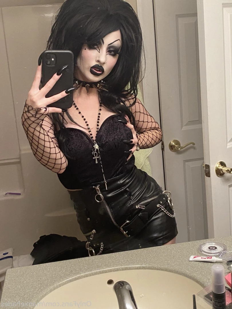 🖤 ℳ𝒶𝓂𝒾ℯ ℋ𝒶𝒹ℯ𝓈 🖤 [ mamiehades ] Onlyfans leaked photo 8604722 on Hotleaks.tv
